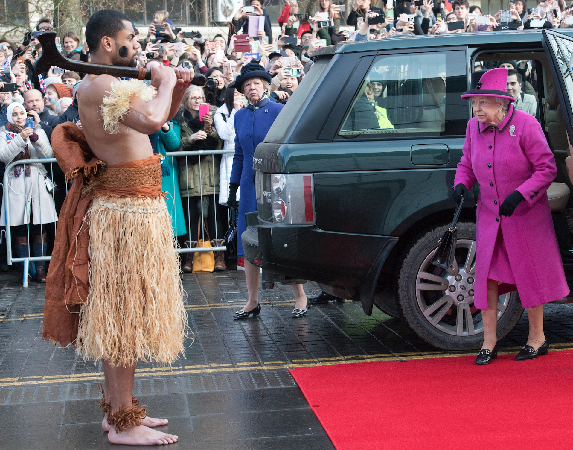 NORWICH, ENGLAND - JANUARY 27: Queen Elizabeth II arrives to visit the 'Fiji: Art & Life in the Pacific' exhibition at the Sainsbury Centre for Visual Arts at the University of East Anglia on January 27, 2017 in Norwich, England. (Photo by Arthur Edwards - WPA Pool/Getty Images)