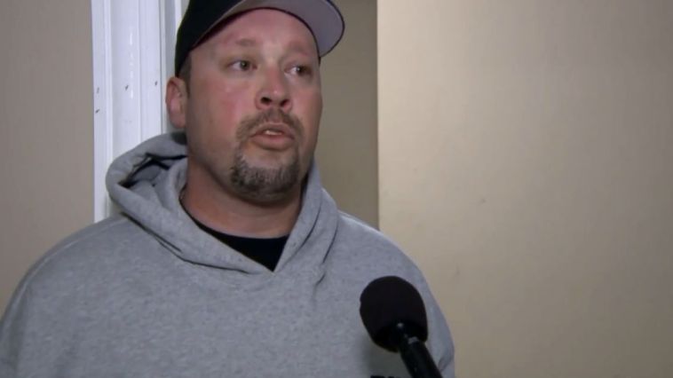 Dave Thomas of Oswego Township, Illinois used his AR-15 to stop a stabbing attack