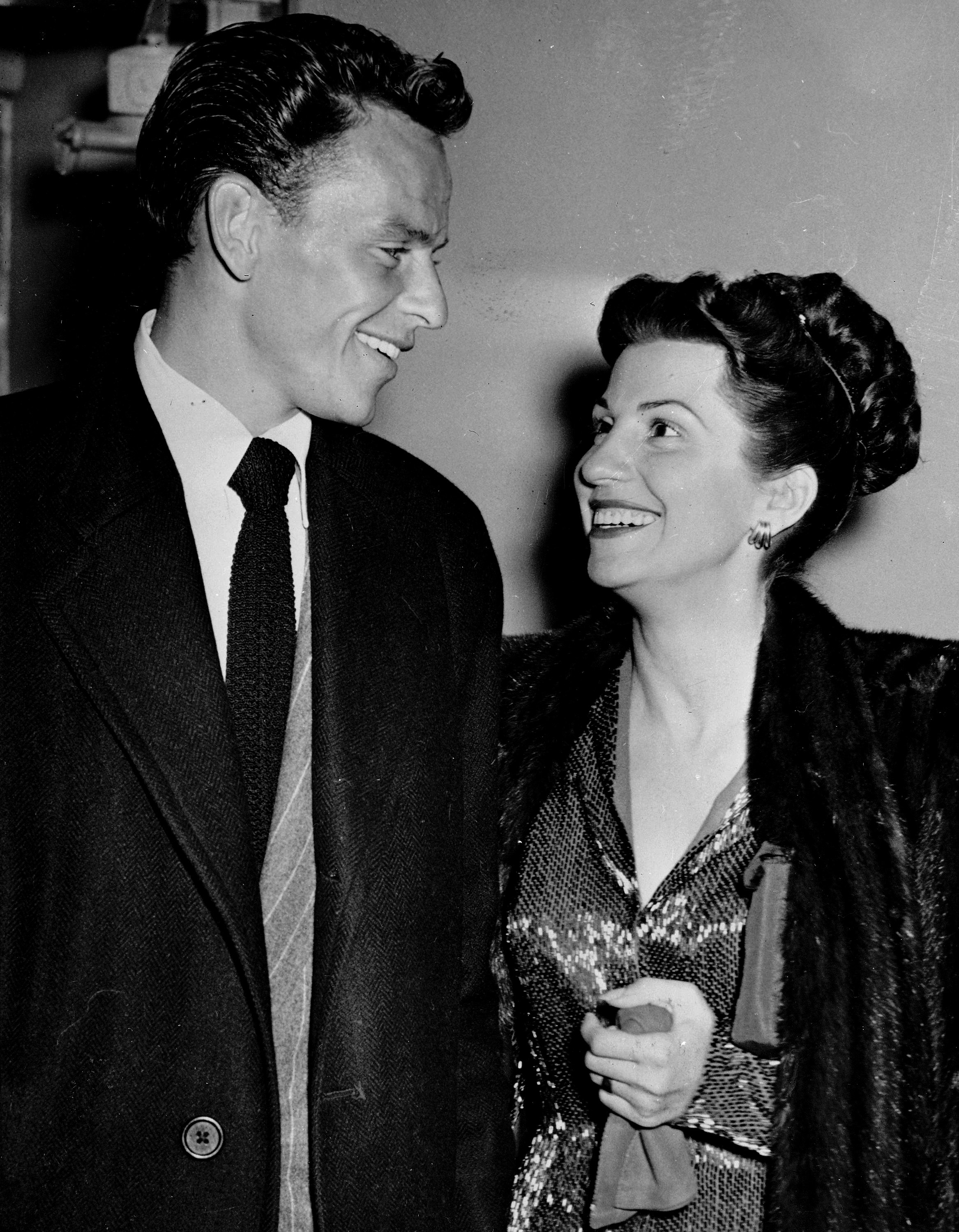Nancy Sinatra Dies
