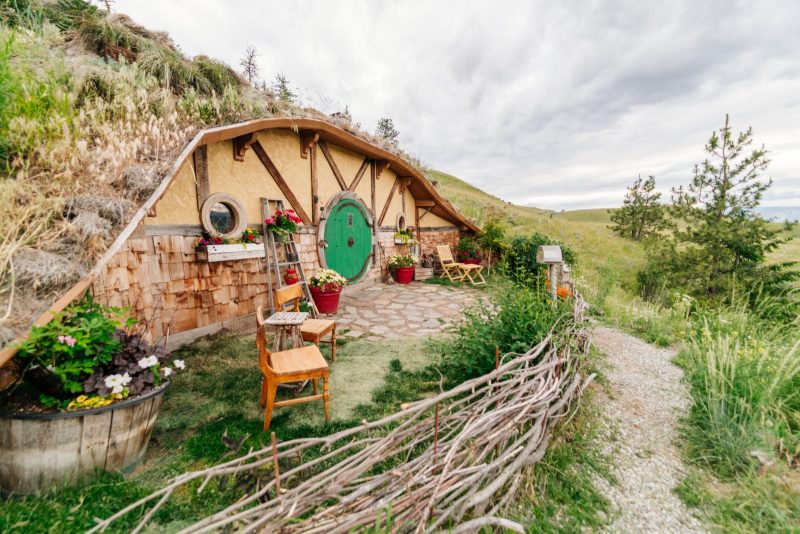 This Remodeled Hobbit House Will Make You Feel Like You're In A Movie