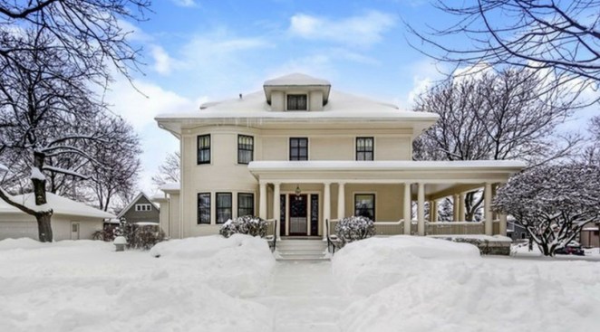 "While You Were Sleeping" House Is For Sale And It's Giving Us Major Flashbacks