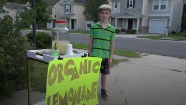 An Armed Psycho Robbed a Kid's Lemonade Stand But There's a Happy Ending