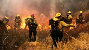 Texas Firefighters Travel To California To Help Fight Wildfires