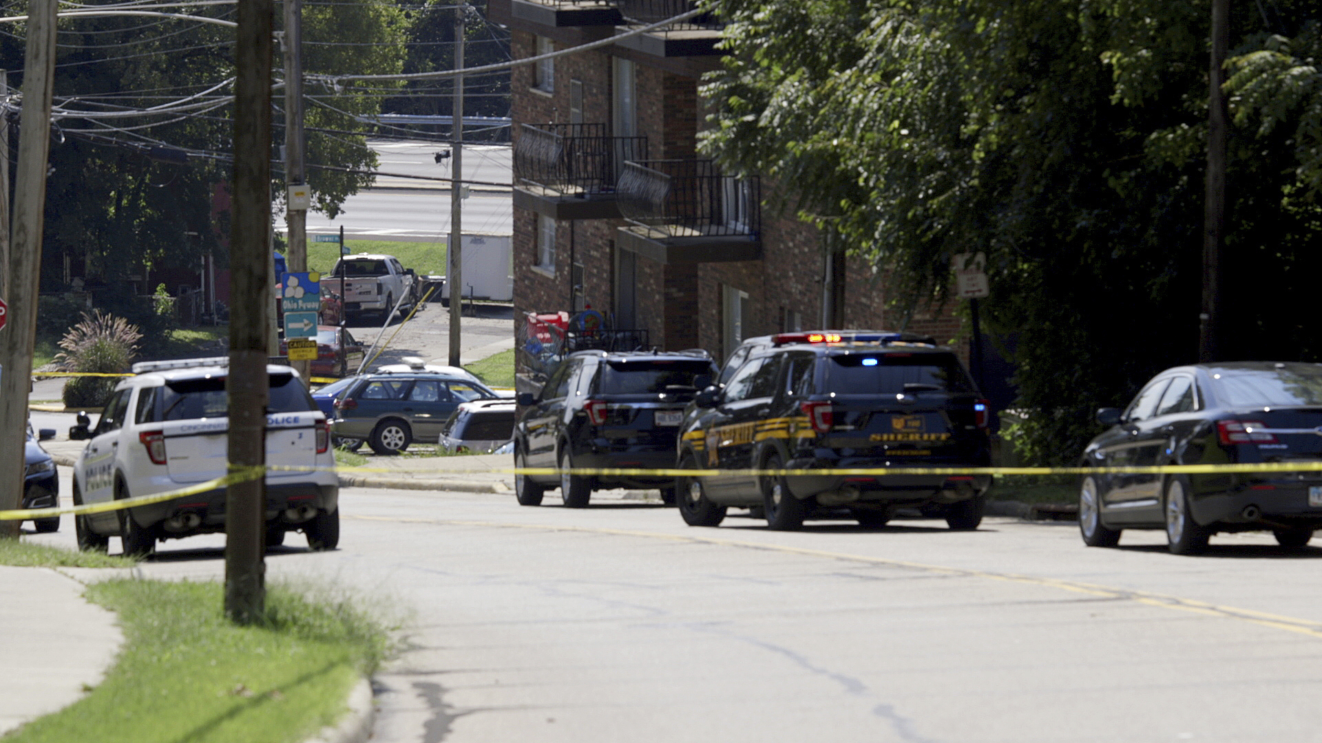 Police trying to determine why Cincinnati gunman opened fire