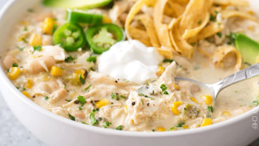 Slow Cooker White Chicken Chili