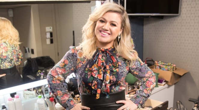 It's Official! Kelly Clarkson Is Getting Her Own Talk Show