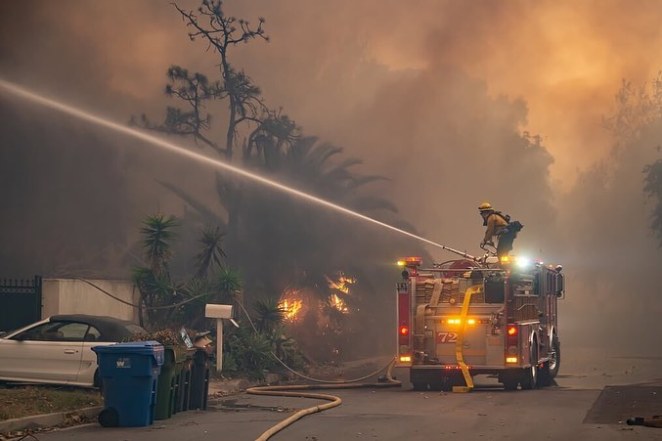 Gov. Abbott Deploys 200 Texas Firefighters to Help With Deadly California Fire