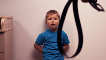 Pediatricians say don't spank children