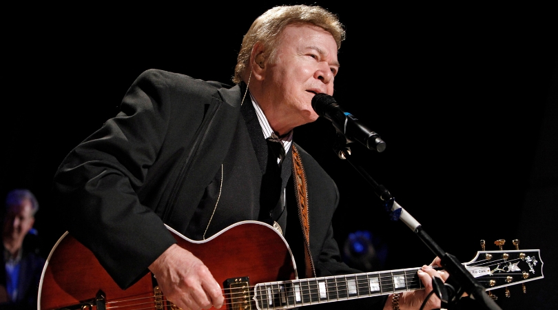 Roy Clark, Country Guitar Virtuoso, 'Hee Haw' Star, Has Died at 85