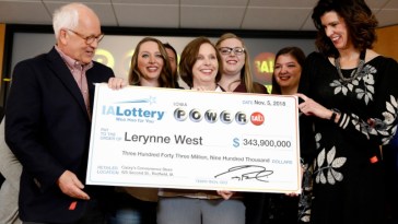 Iowa Winner Claims $343 Million Powerball Jackpot!