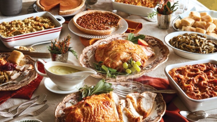 Cracker Barrel Is Selling A Thanksgiving Dinner For $10 Per Person (!)