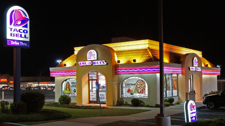 Woman Gives Birth in Taco Bell