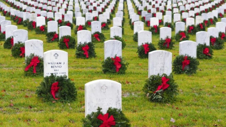 Thousands of Wreaths Laid at Arlington National Cemetery to Honor Fallen Heroes