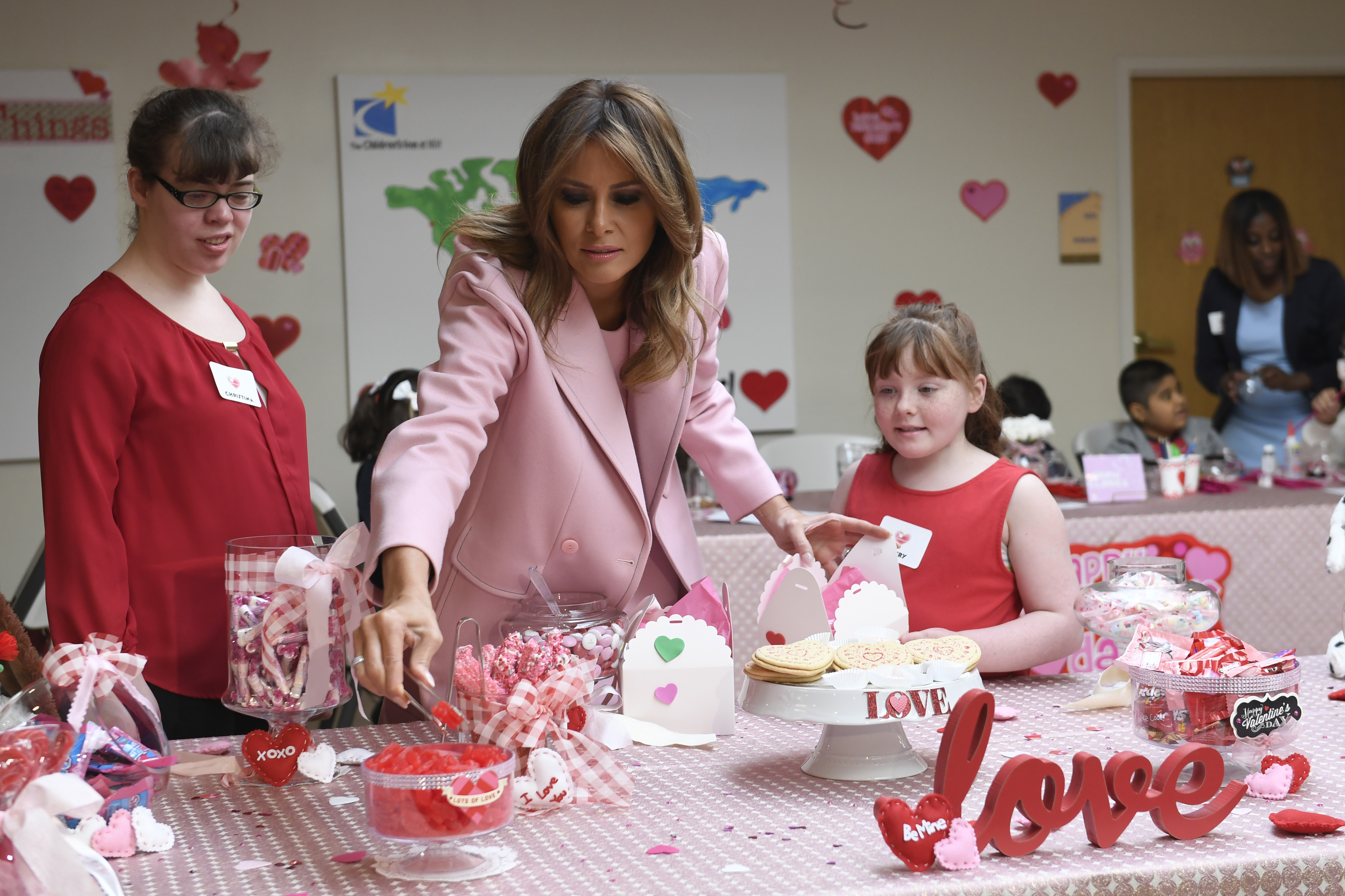 First Lady Makes Valentine's Day Art With Pediatric Patients