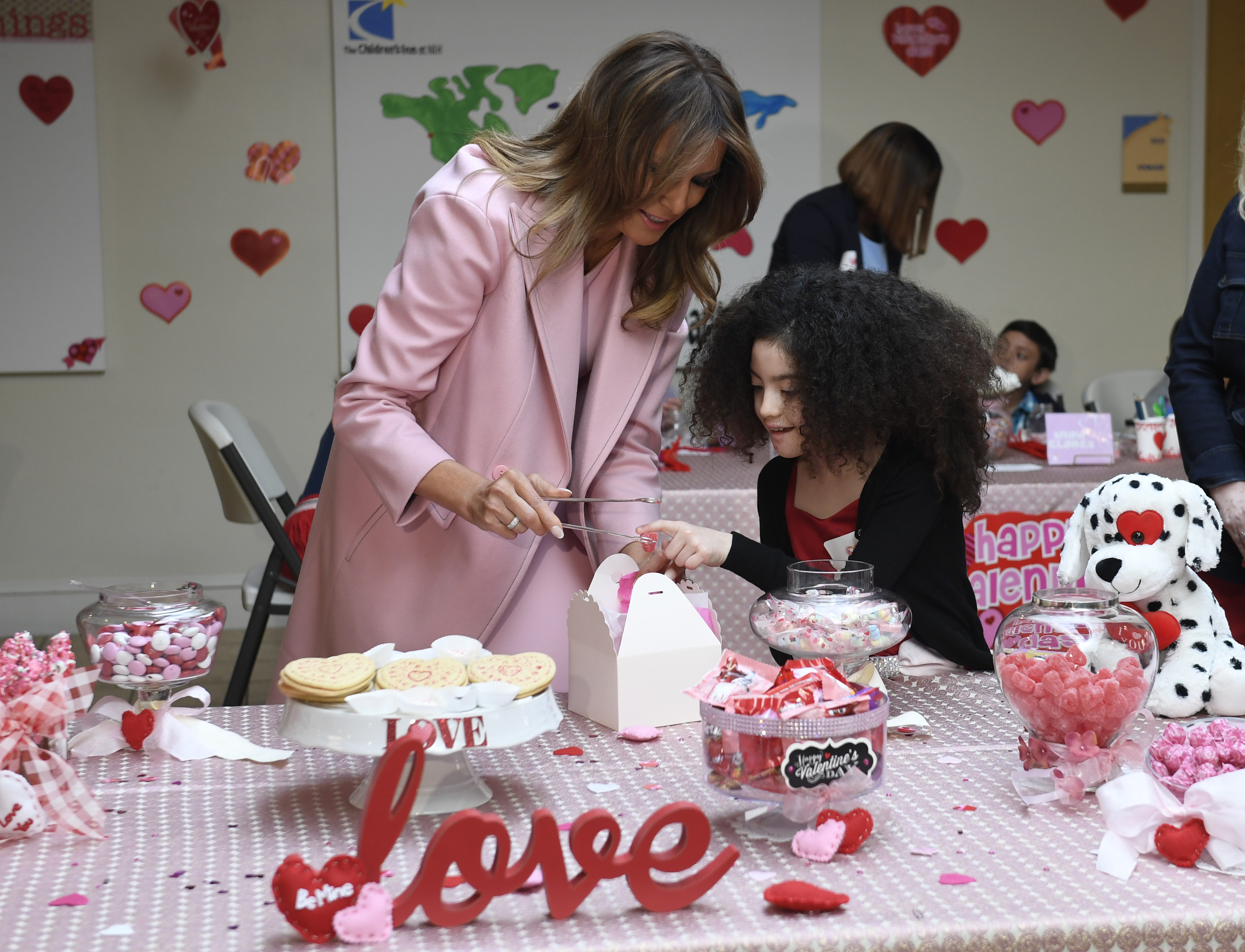 First Lady Makes Valentine's Day Art With Pediatric Patients