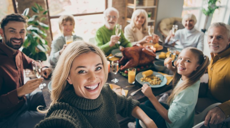 Porn Site Will Pay Families $250 to Livestream Their Thanksgiving Dinner -  Rare