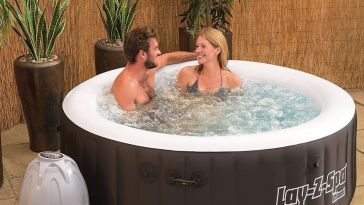 inflatable hot tub