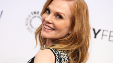 https://newsroom.ap.org/detail/2015PaleyFestFallTVPreviews-CSIFarewellSalute/35cce3c7d217485a9f3e95eb11e0e8a4/photo?Query=Marg%20AND%20Helgenberger&mediaType=photo&sortBy=&dateRange=Anytime&totalCount=370&currentItemNo=0