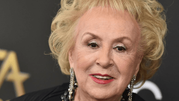 Doris Roberts