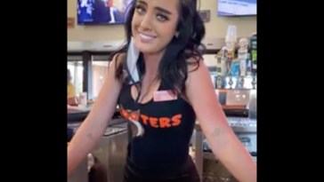 Hooters Pickup Line