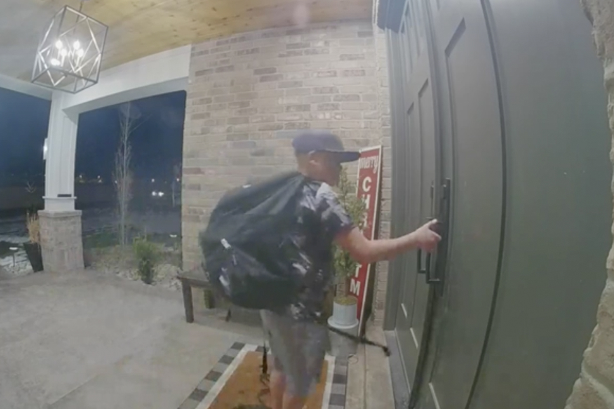Kidnapper Doorbell Cam
