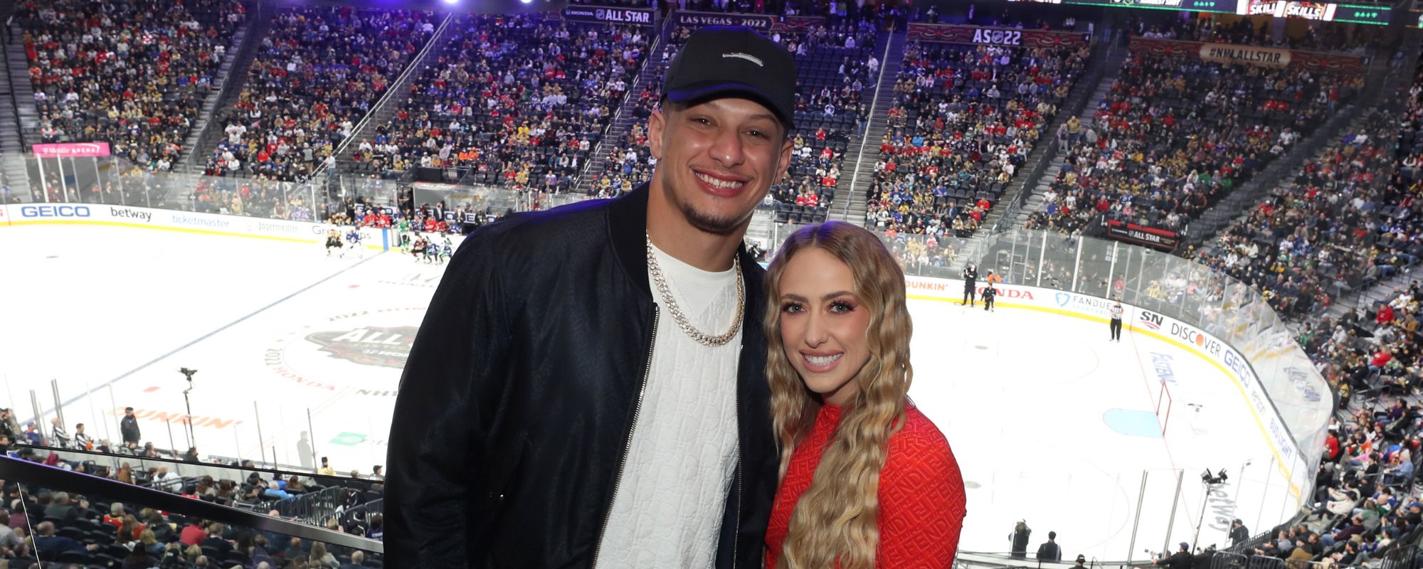 Brittany Matthews, Patrick Mahomes' fiancee, jabs ESPN over tweets during  Super Bowl LV