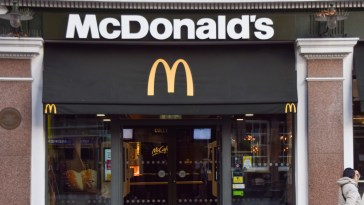 Why Is This Happening Internet Mourns Loss Of Identity Now That All Restaurant Chains Have Modernized