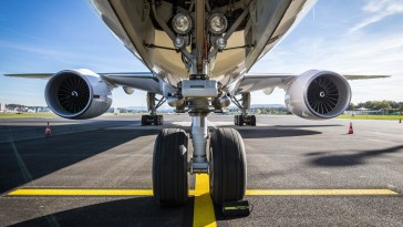 13-Year-Old Boy Survives 620-Mile Flight In Aircraft’s Landing Gear