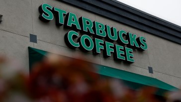 World's Largest Coffee Chain Closing More Than 400 Locations