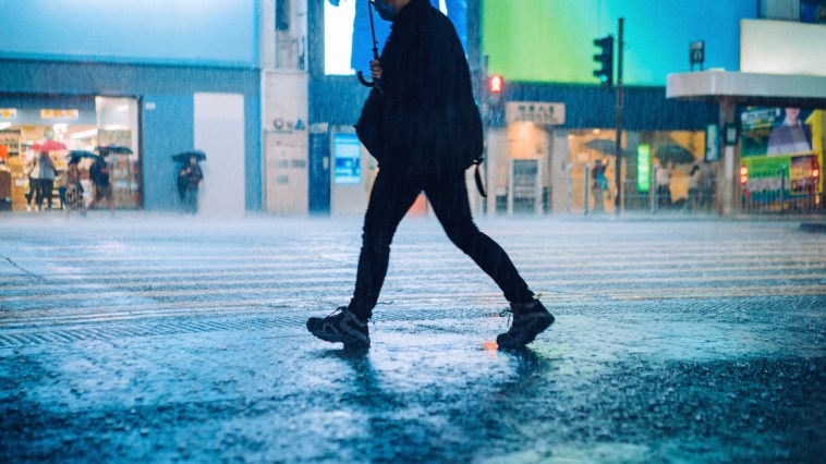 East Coast Expected To Get Hit With High Winds And Heavy Rain As Powerful Storm Rolls In