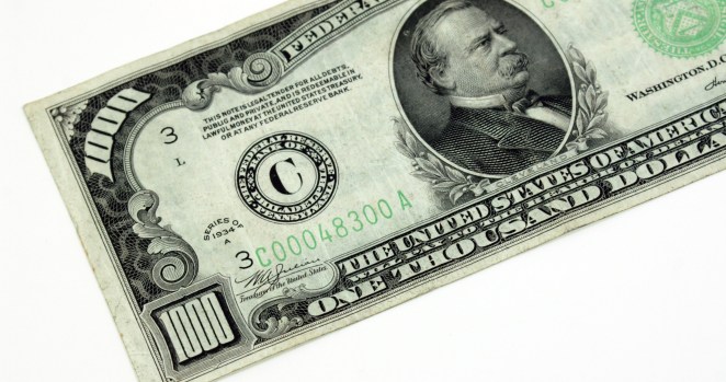 Missouri Restaurant Fights Back Against 'Dine-And-Dasher' who paid with 1000 dollar bill