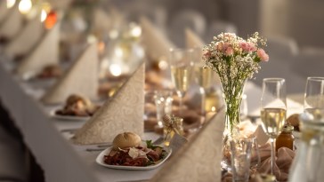 NYC Bride Throws Extravagant Dream Wedding At Grand Central Terminal