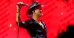 Tim McGraw Helps Man Perform The Ultimate Proposal Watch