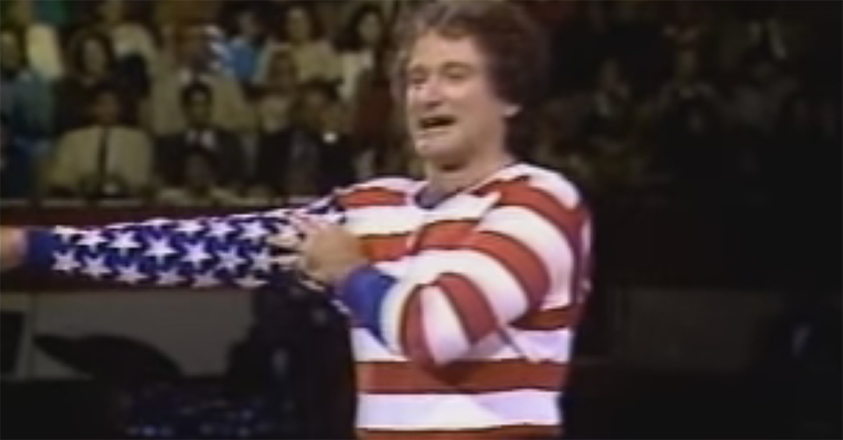 Robin Williams as the American Flag Will Make You Smile