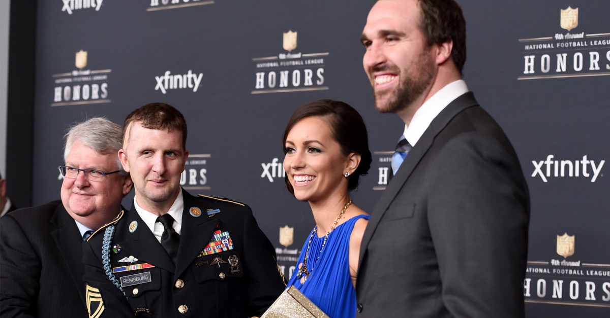 Jared Allen receives USAA’s Salute to Service award