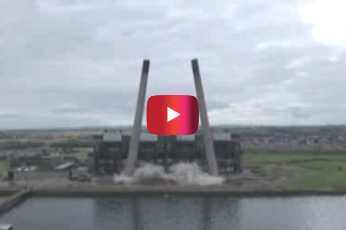 Watch the moment “iconic” 488-foot-tall chimneys at a Scottish power station were blown up