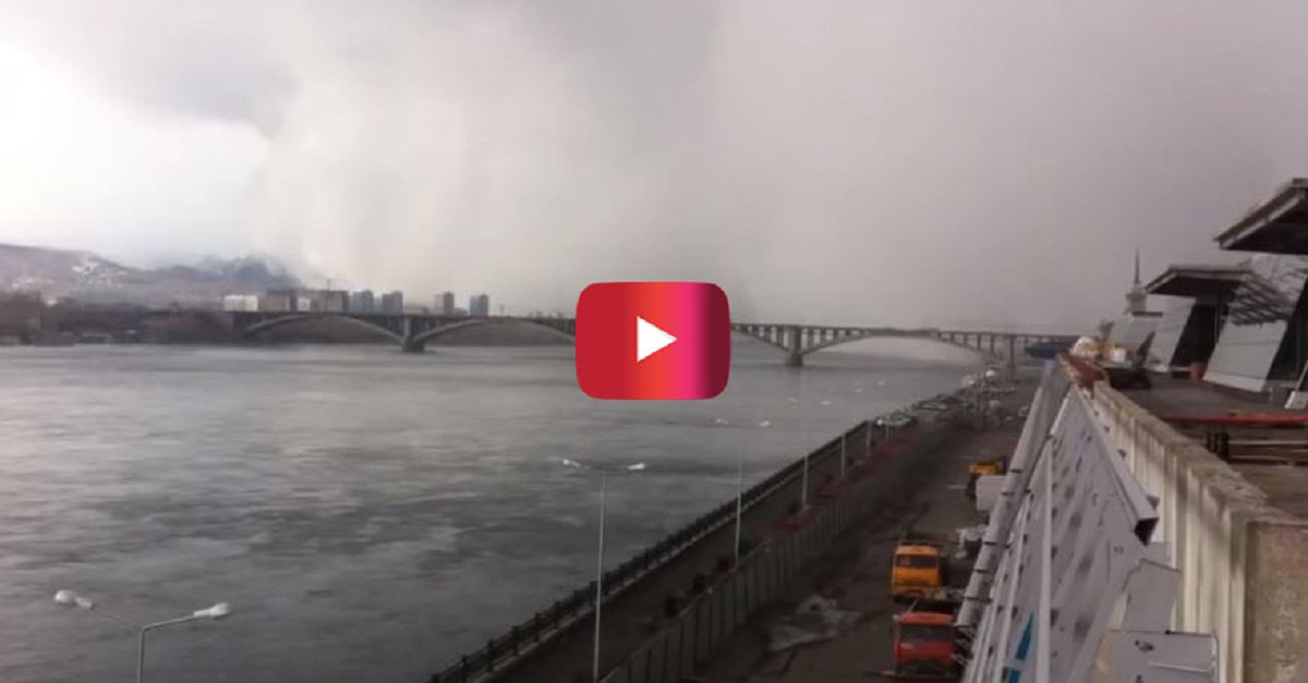 This powerful snow storm blanketed Russia and you’ll want to keep your eye on this bridge