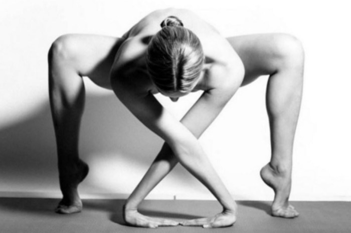 Her Instagram name is Nude Yoga Girl and that’s pretty much all you need to know