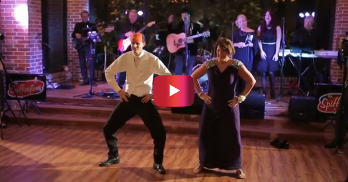 Forget The Bride This Groom And His Mom Put On A Show At The Wedding Reception Rare
