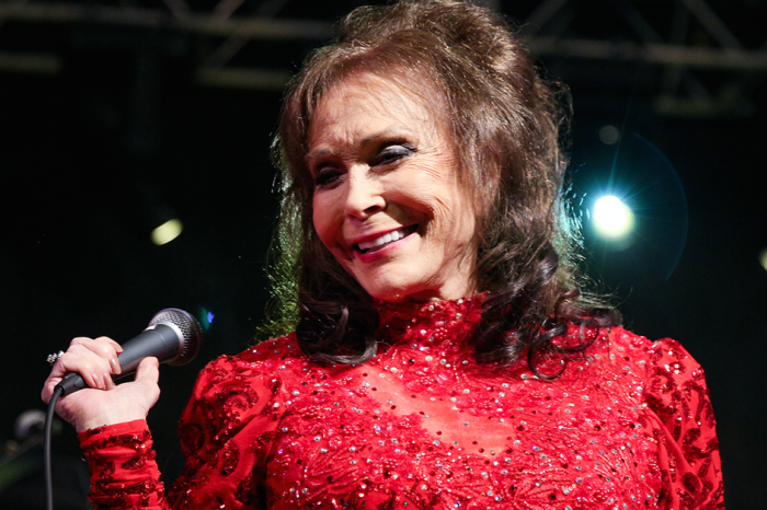 Loretta Lynn is fighting her way back to what she lives for