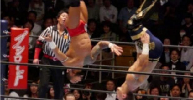 These two wrestlers put on an incredible high-flying match of epic proportions that you need to see