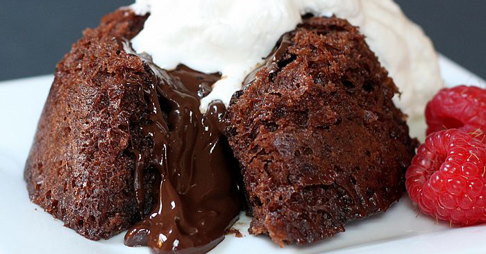 Mix 4 Ingredients, Microwave for 1 Minute, and Savor This Decadent Brownie Lava Cake