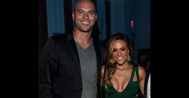 Jana Kramer pens emotional note for estranged husband Mike Caussin on Father’s Day