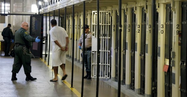 Texas prison system settles lawsuit involving inmates in overheated cells