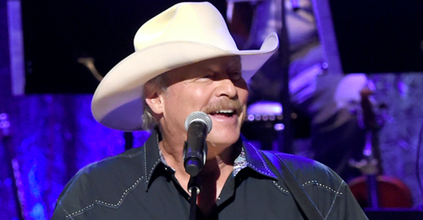 Alan Jackson just sang a tribute to Randy Travis that stands the test of time
