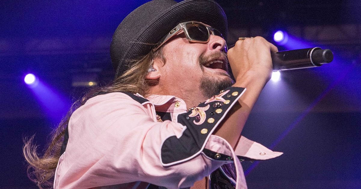 Watch as Kid Rock strolls into a Nashville honkytonk and shocks a