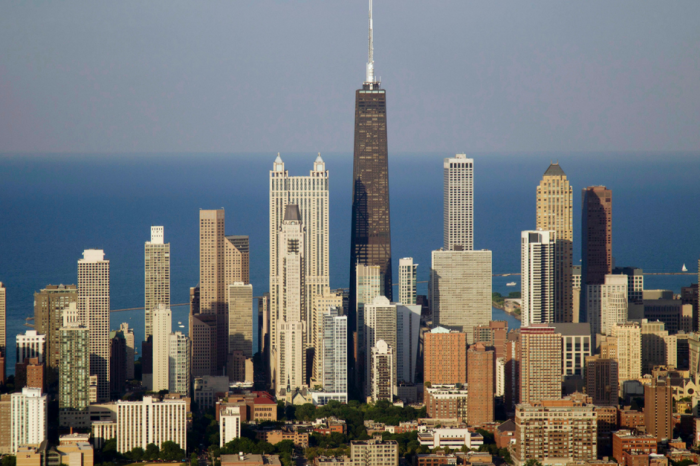 Chicagoans earned a stunning amount of money on Airbnb last year