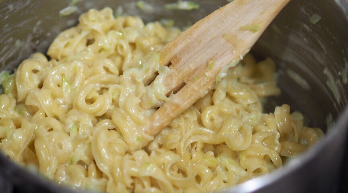 This 5-minute mac & cheese has a super healthy vegetable hiding inside