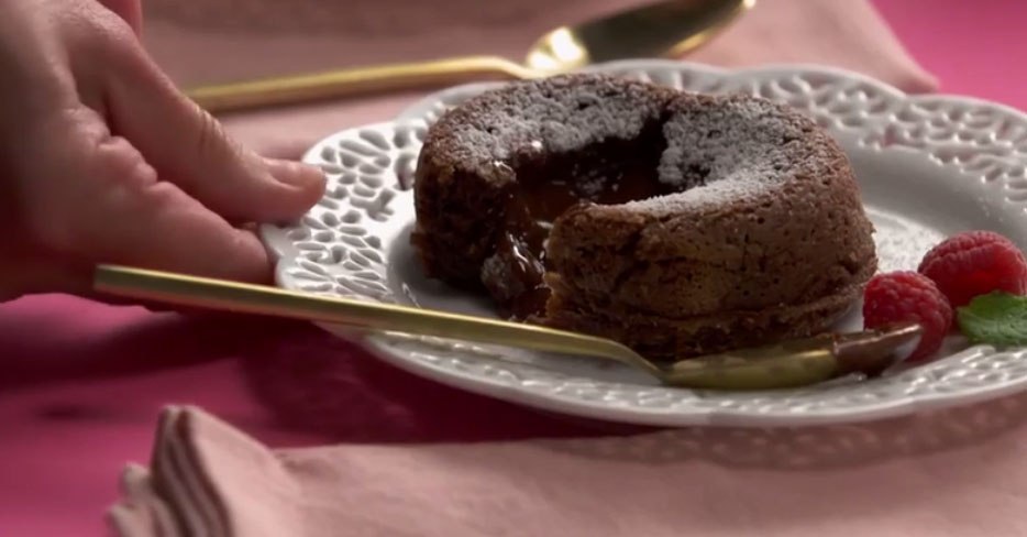 Easiest dessert ever: Lava cake has 4 ingredients and cooks in just 7 minutes