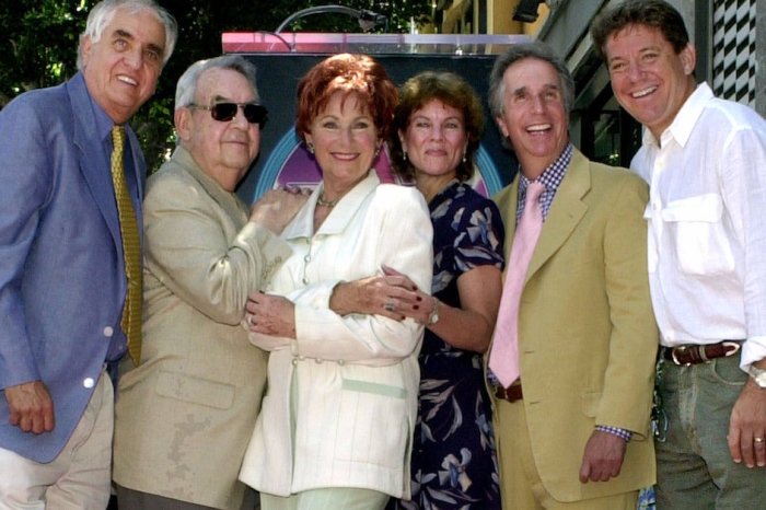 “Happy Days” fans are mourning the loss of one of the show’s brightest shining stars